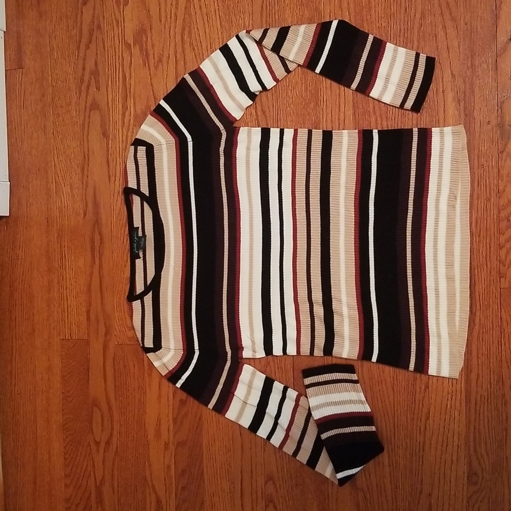 Long sleeve striped lightweight sweater